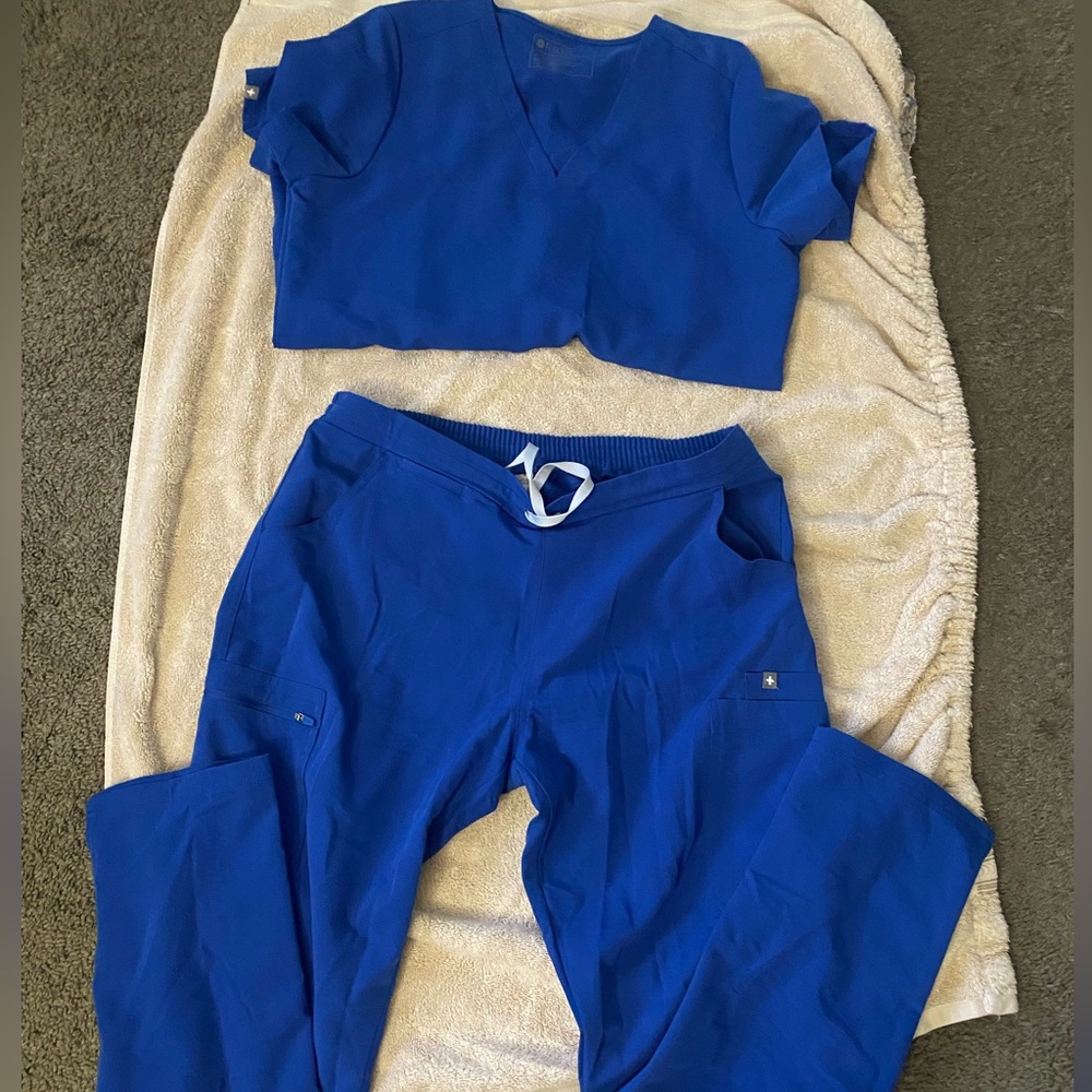 Scrubs , pants , medical frield , nurse